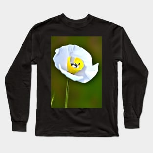 BEAUTIFUL WHITE POPPY LIGHT GREEN BACKGROUND Long Sleeve T-Shirt